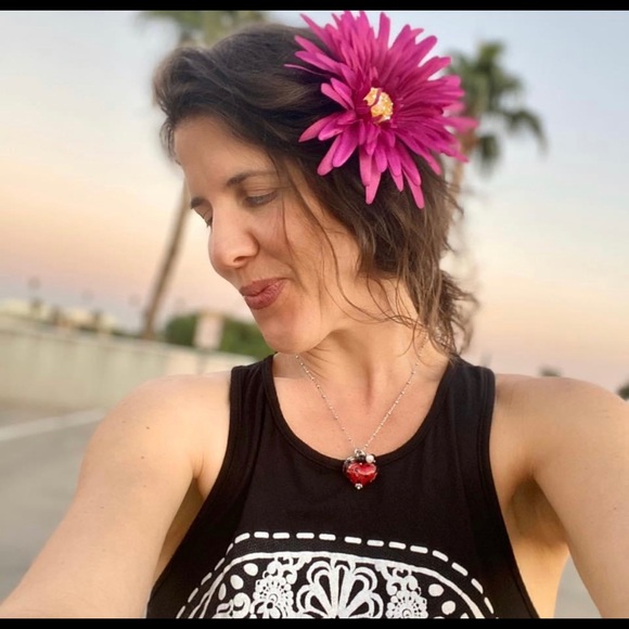 Meet your Posher, Michelle - Picture 3 of 16